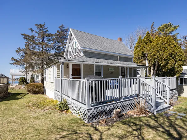 41 Wamsutta Avenue, Pocasset, MA 02559
