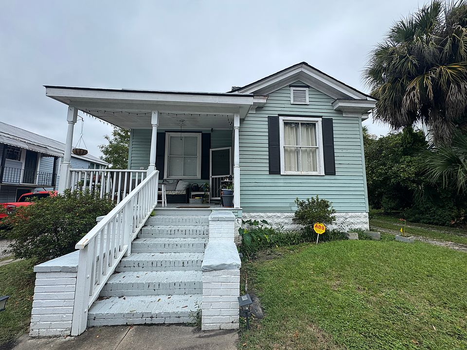 1st image of 305 Maupas Ave