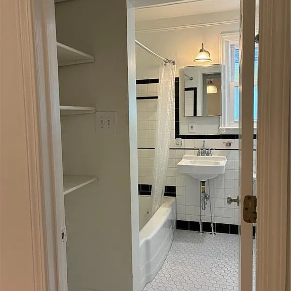 1088 Sanders Ave SE — Photo 25