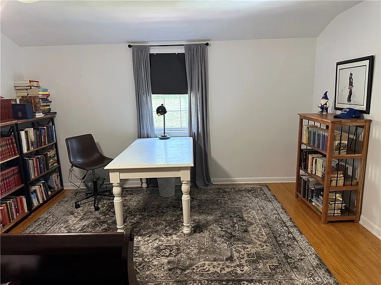 44 Charmwood Rd — Photo 32