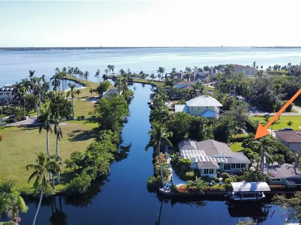 68 Wolcott DR, NORTH FORT MYERS, FL 33903