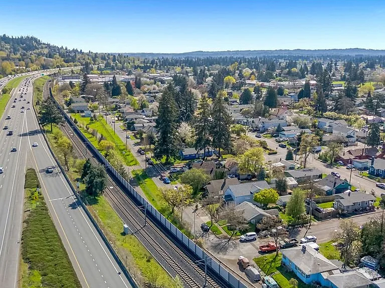 6411 SE 94th Ave — Photo 30
