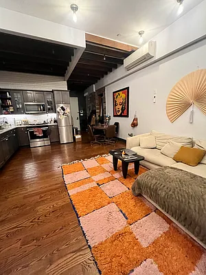 Rented by Nooklyn NYC LLC | media 32
