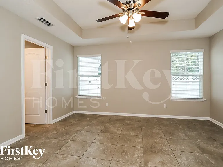 644 Drysdale Dr — Photo 9