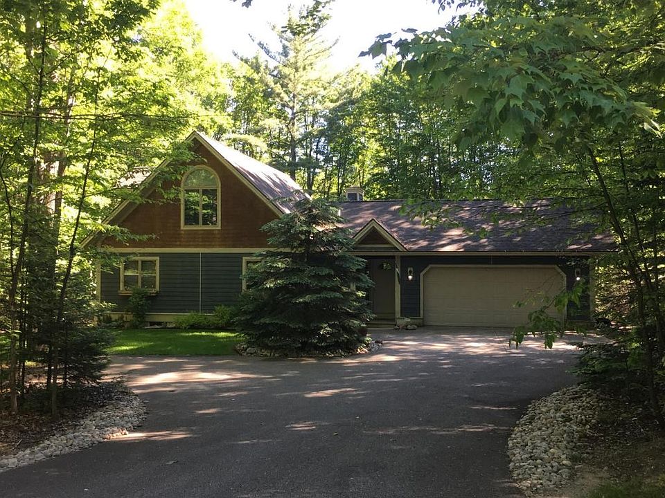 144 Michaywe Dr, Gaylord, MI 49735 Zillow