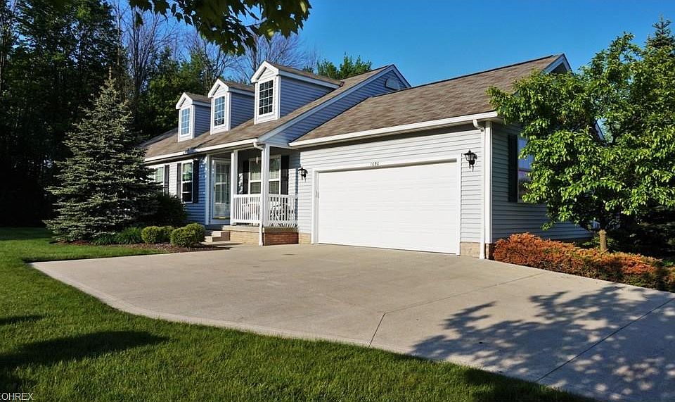 1st image of 1090 Somerset Ln