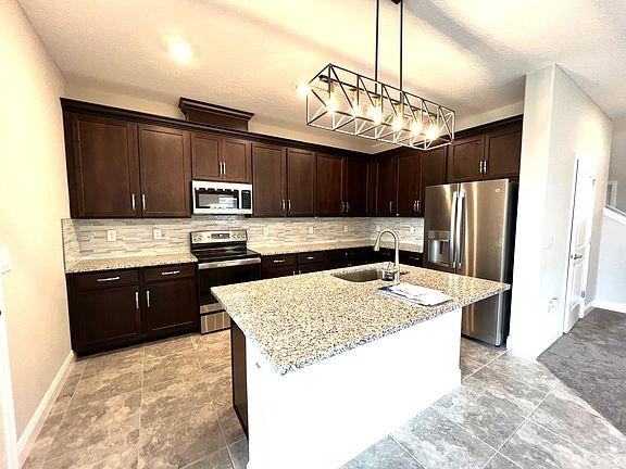 3rd image of 7131 Heron Walk Ln