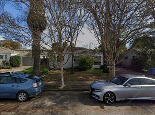 320 Gilbert Dr, Santa Rosa, CA 95405