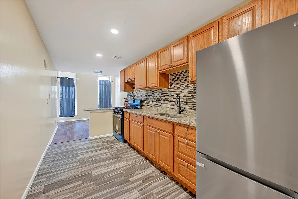 Building Photo - 1616 McCulloh St #1