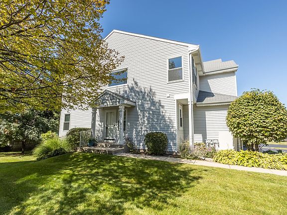 2nd image of 2031 Orchard Ln