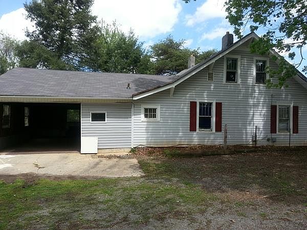 2nd image of 4204 Northampton Dr