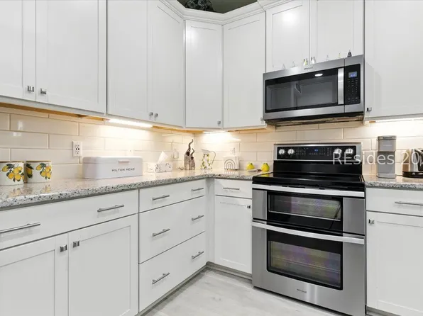 511 Landshark Blvd, Hardeeville, SC 29927