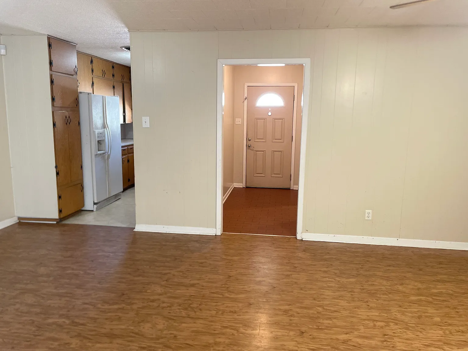 3 bed, 1535 sqft, $1,450 — Photo 4