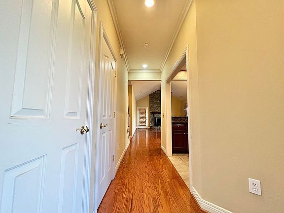 4th image of 1551 Pine Needles Ln