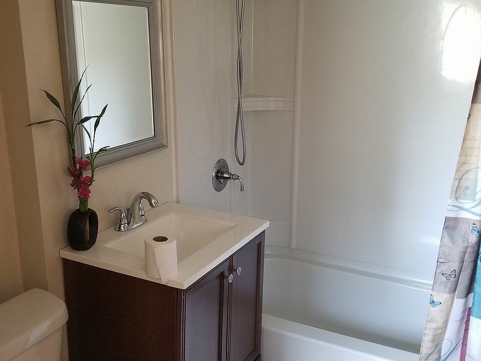 1st image of 219 Osborne St