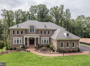 1128 Challedon Rd, Great Falls, VA 22066