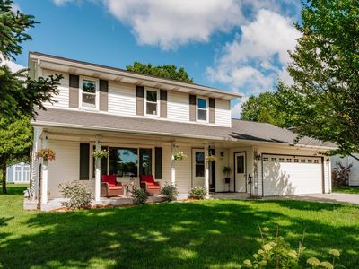 8351 S Deer Ridge PASS, Oak Creek, WI, 53154