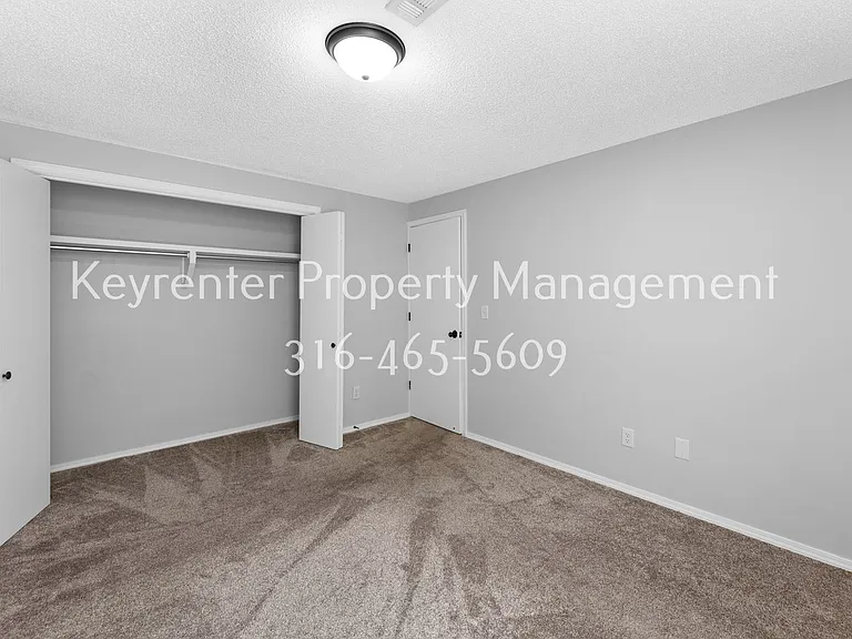 1610 E Summerwood St — Photo 10