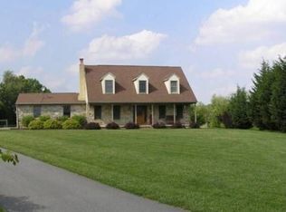 5019 Pine Valley Ct, Glen Rock, PA 17327