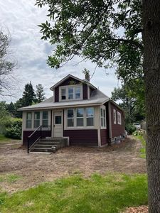 731 2nd Ave SW, Cambridge, MN, 55008