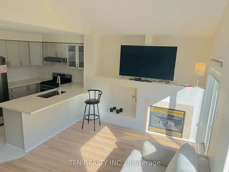 5846 Delle Donne Dr — Photo 4