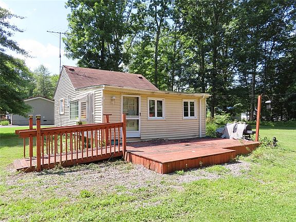 2nd image of 2078 Lillian Ave