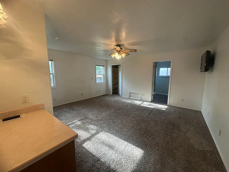 2268 S 2350 E — Photo 23