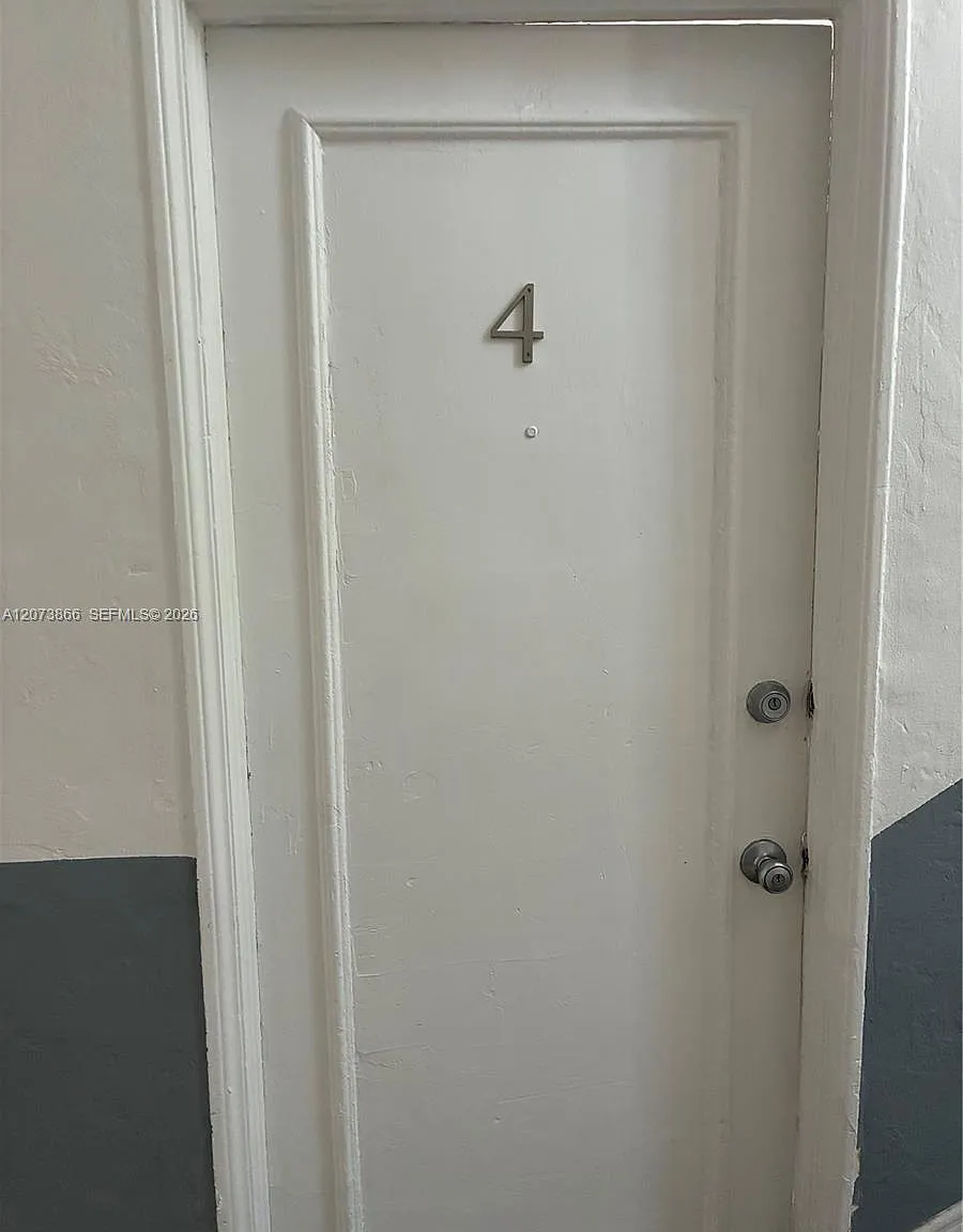 Altos Del Mar No 3 — Photo 1