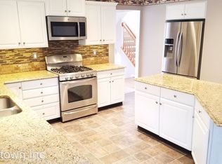 9516 Bridgewater Ct E, Frederick, MD 21701