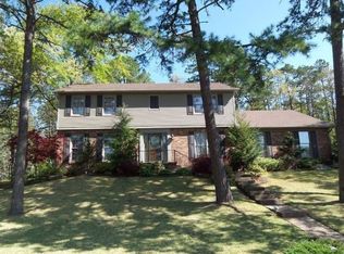 12 Saint Charles Ct, Little Rock, AR 72211