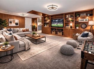 912 Vest Dr, Warrensburg, MO 64093