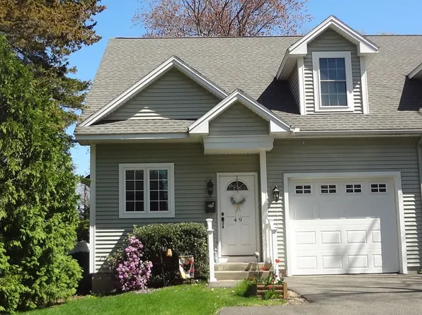 49 Camden St Unit 49, South Hadley, MA 01075