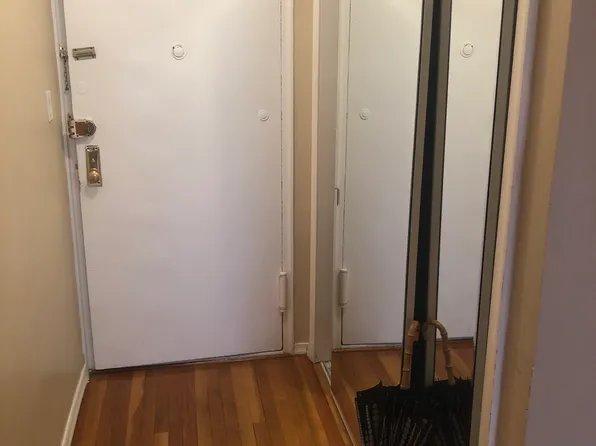 2475 East 11th Street image 7 of 11