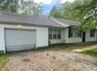 1920 Green Valley Dr, Saint Louis, MO