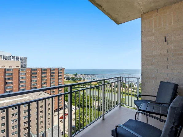 1522 N Prospect AVENUE #1304, Milwaukee, WI 53202