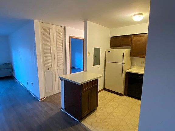 5th image of 716 Prescott Dr APT 108