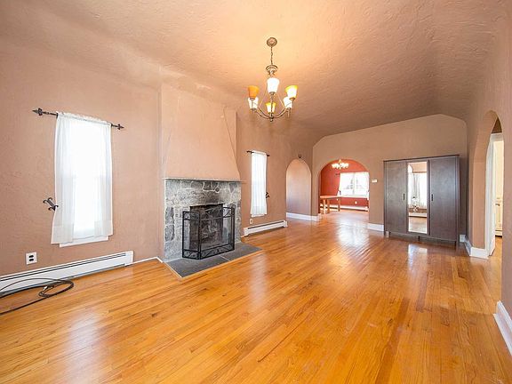 3rd image of 88 Tyrconnell Ave
