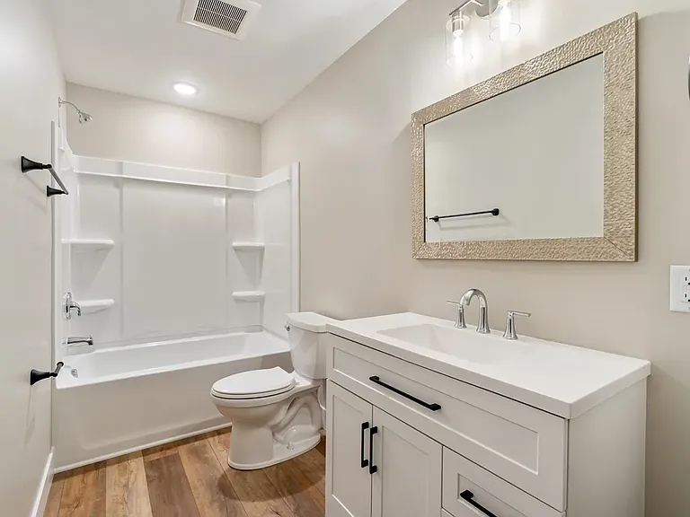 204 N Van Dorn St — Photo 15