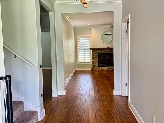 2nd image of 146 Clearwater Dr