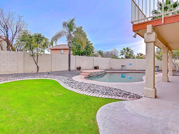 3rd image of 1600 W Honeysuckle Ln
