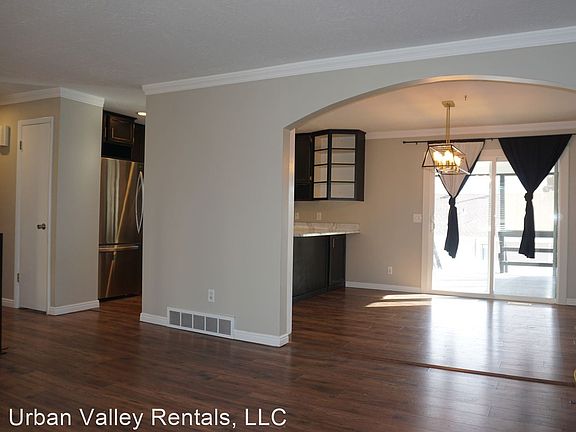5th image of 6301 S Sternwood Dr