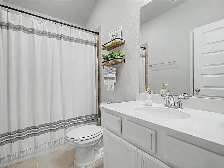10842 Cliffs View Dr — Photo 32