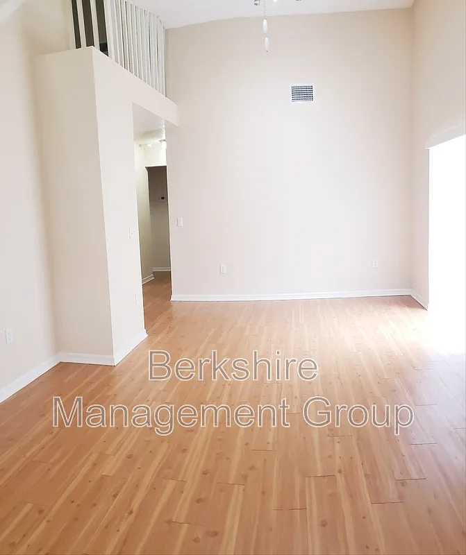 Building Photo - 1113 Pogonia Dr
