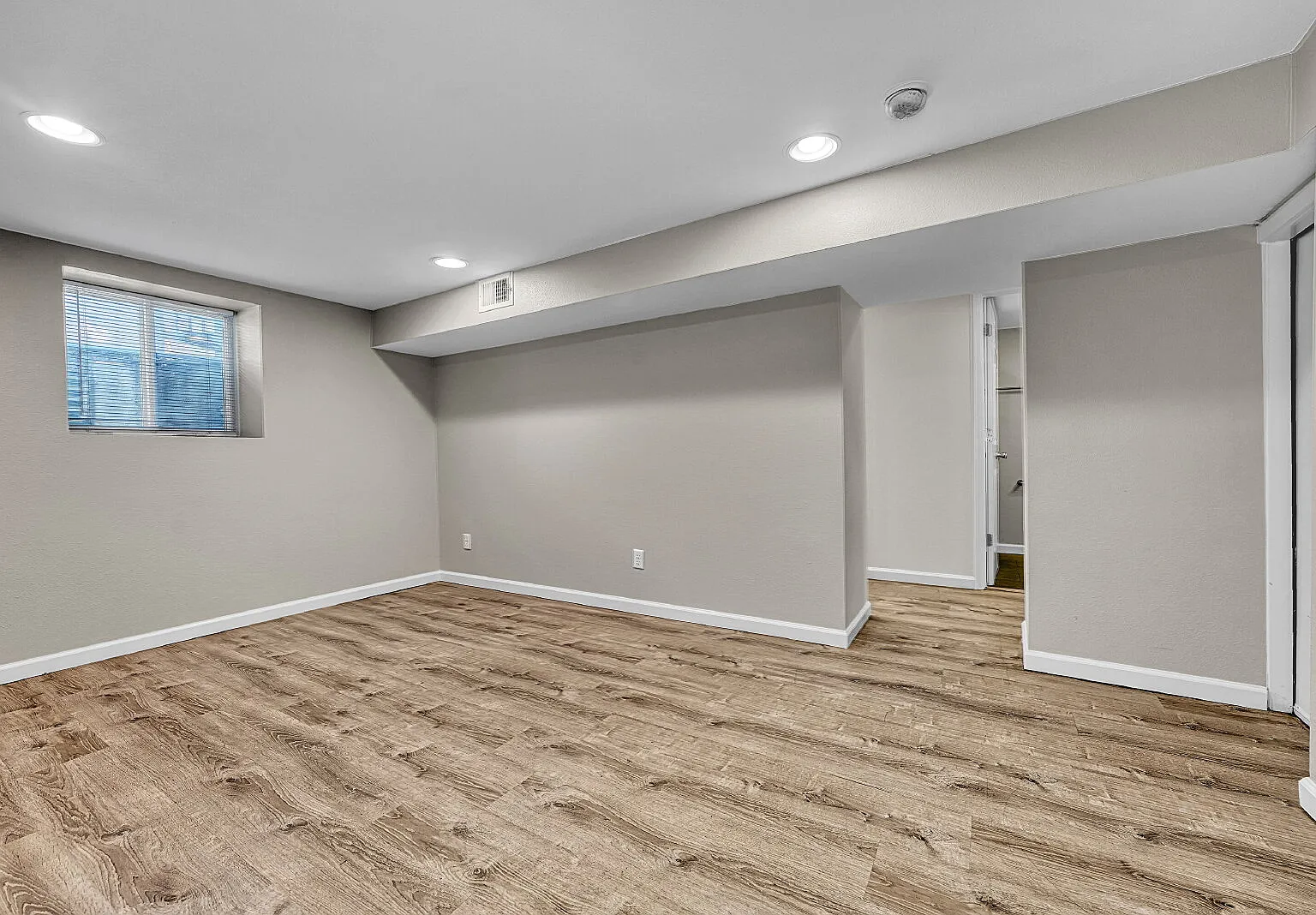 1 bed, 1.0 bath, 635 sqft, $1,341 — Photo 4