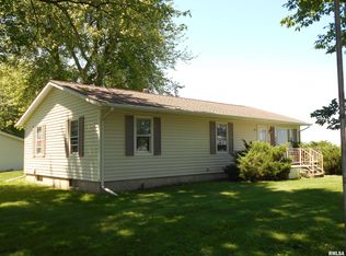 240 N Oak St, Good Hope, IL 61438