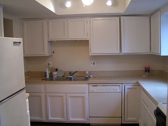 2nd image of 3738 Ellerdale Dr