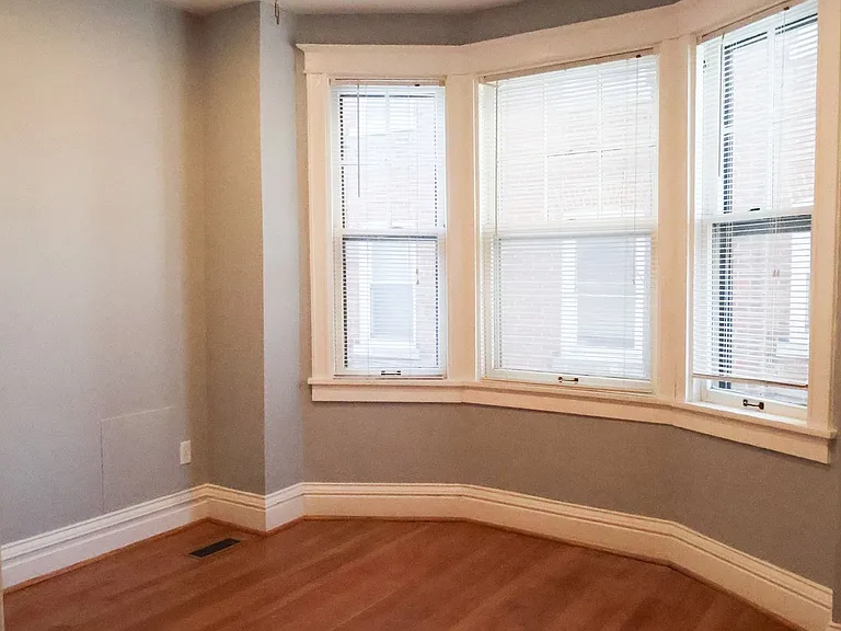 757 Syracuse Ave — Photo 11