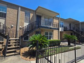 5550 N Braeswood Blvd