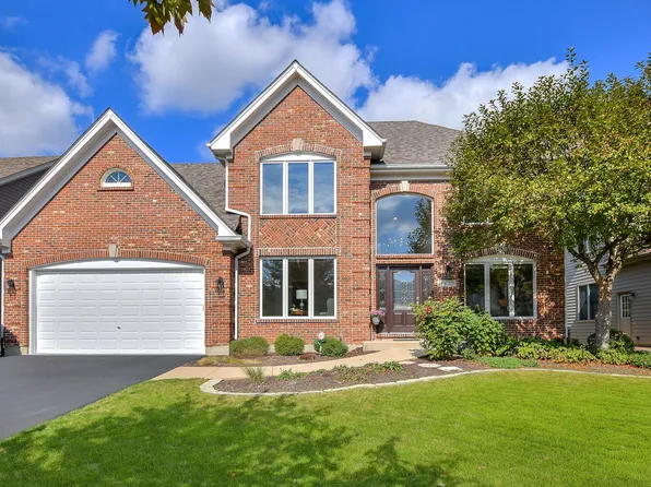 26W276 Thorngate Ln, Winfield, IL 60190