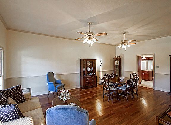 5th image of 2920 Palm Vista Dr